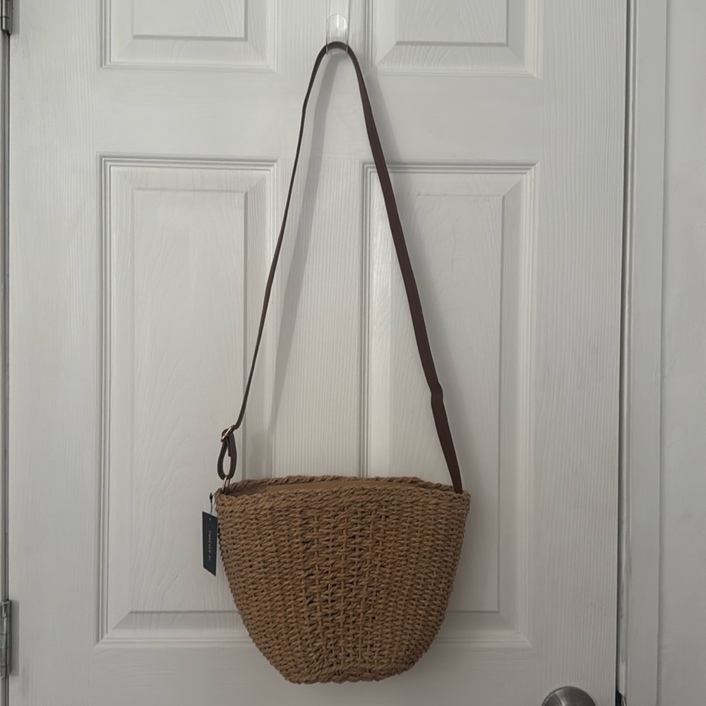 Straw crossbody bag